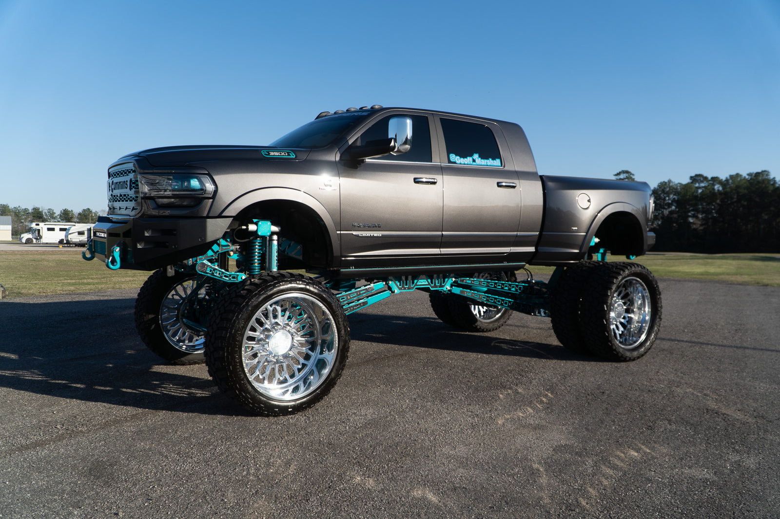 2024 Ram 3500 20 Inch Lift Build