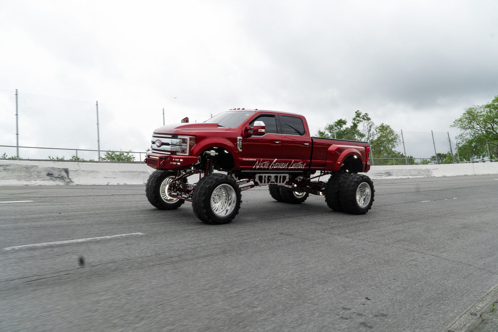2017 F350 Dually 20 Inch lift