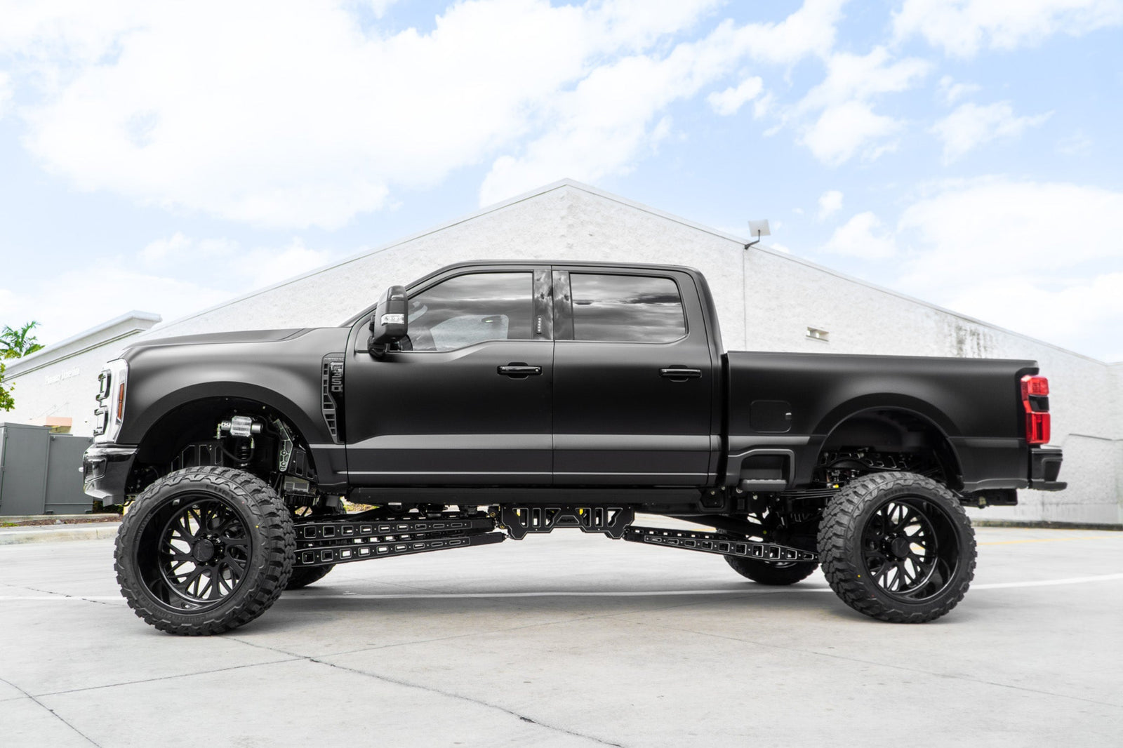 2025 F250 10 Inch Lift Build