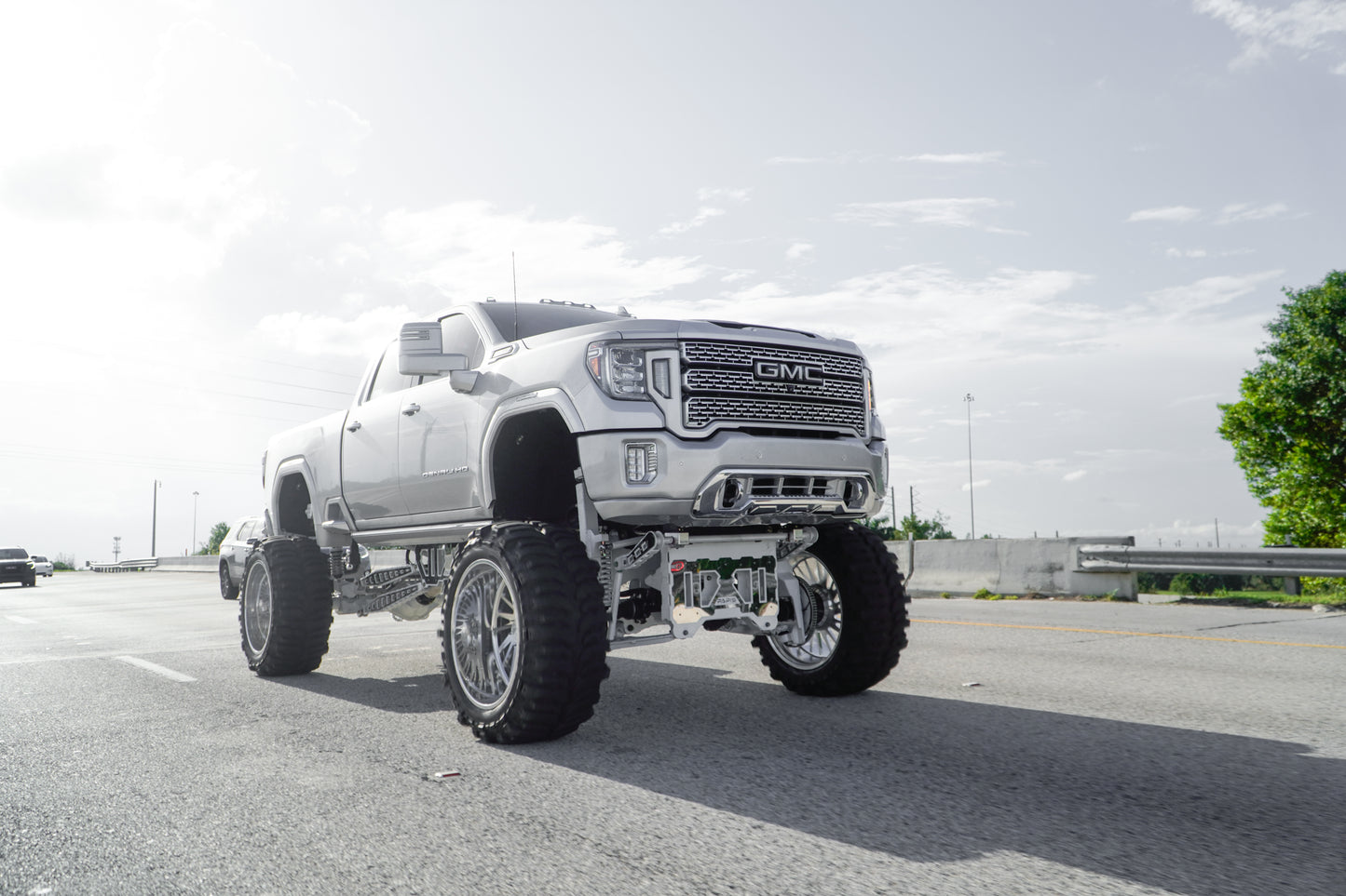 2022 Gmc 2500 20 inch lift kit