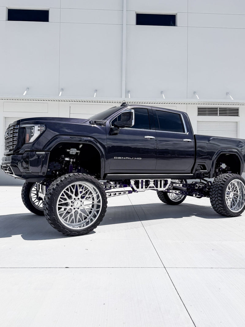 2025 GMC Denali 2500 17 Inch Lift