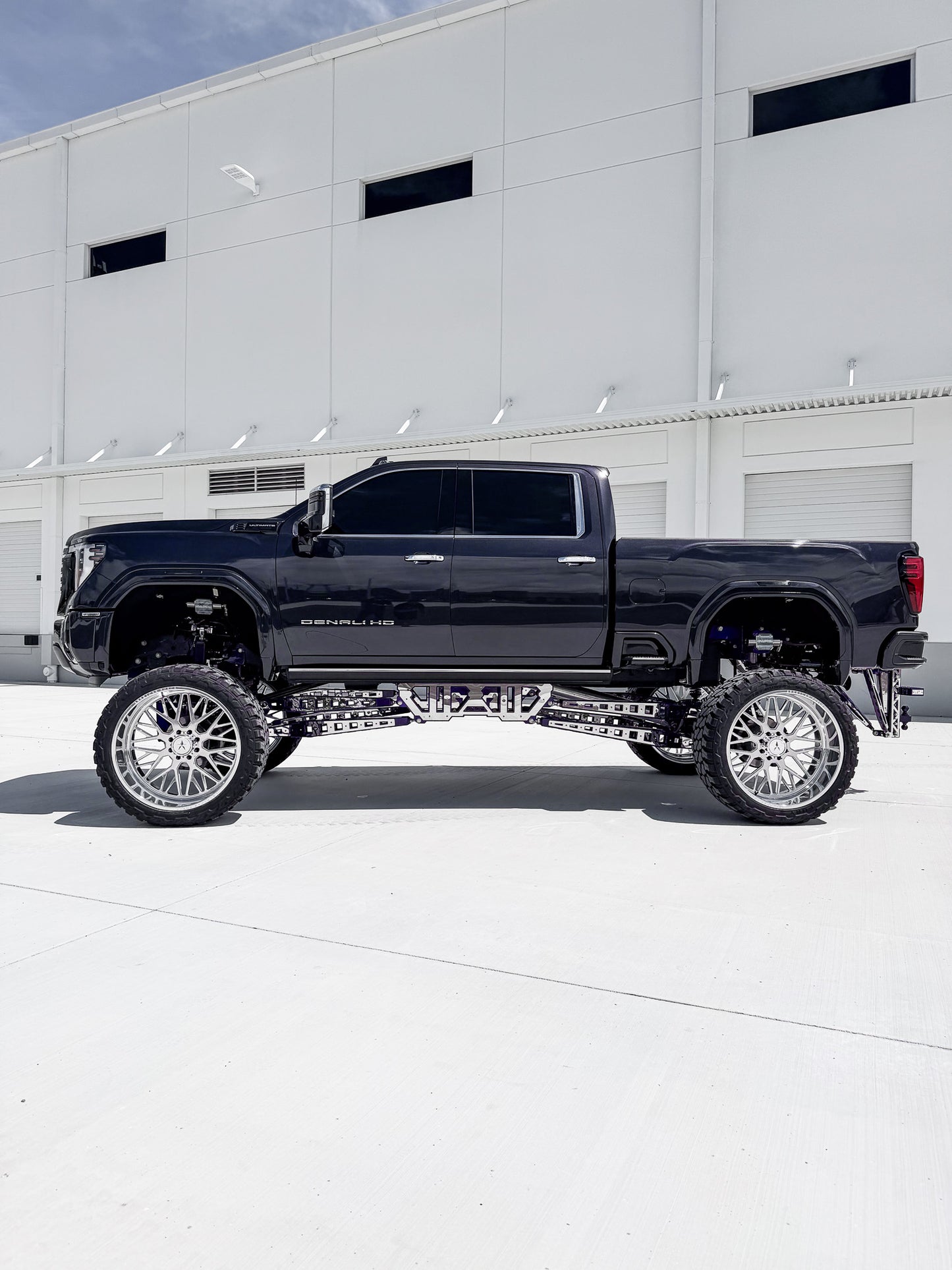 2025 GMC Denali 2500 17 Inch Lift