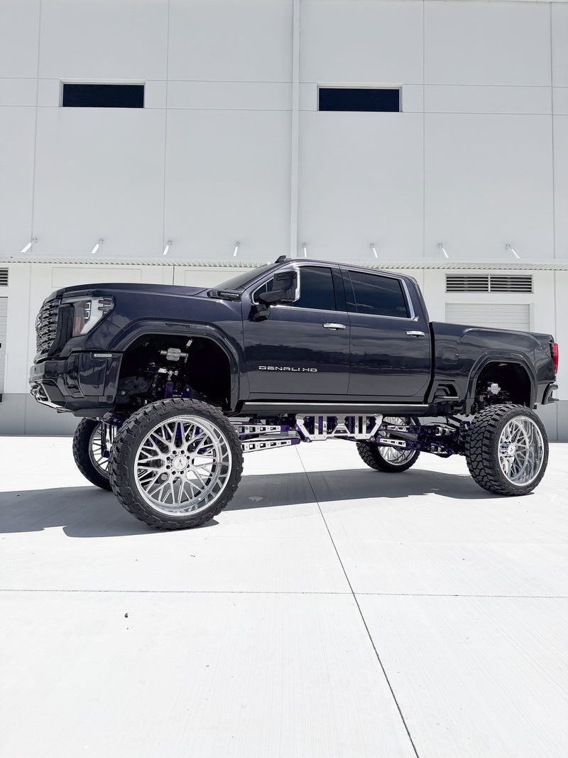 2025 GMC Denali 2500 17 Inch Lift