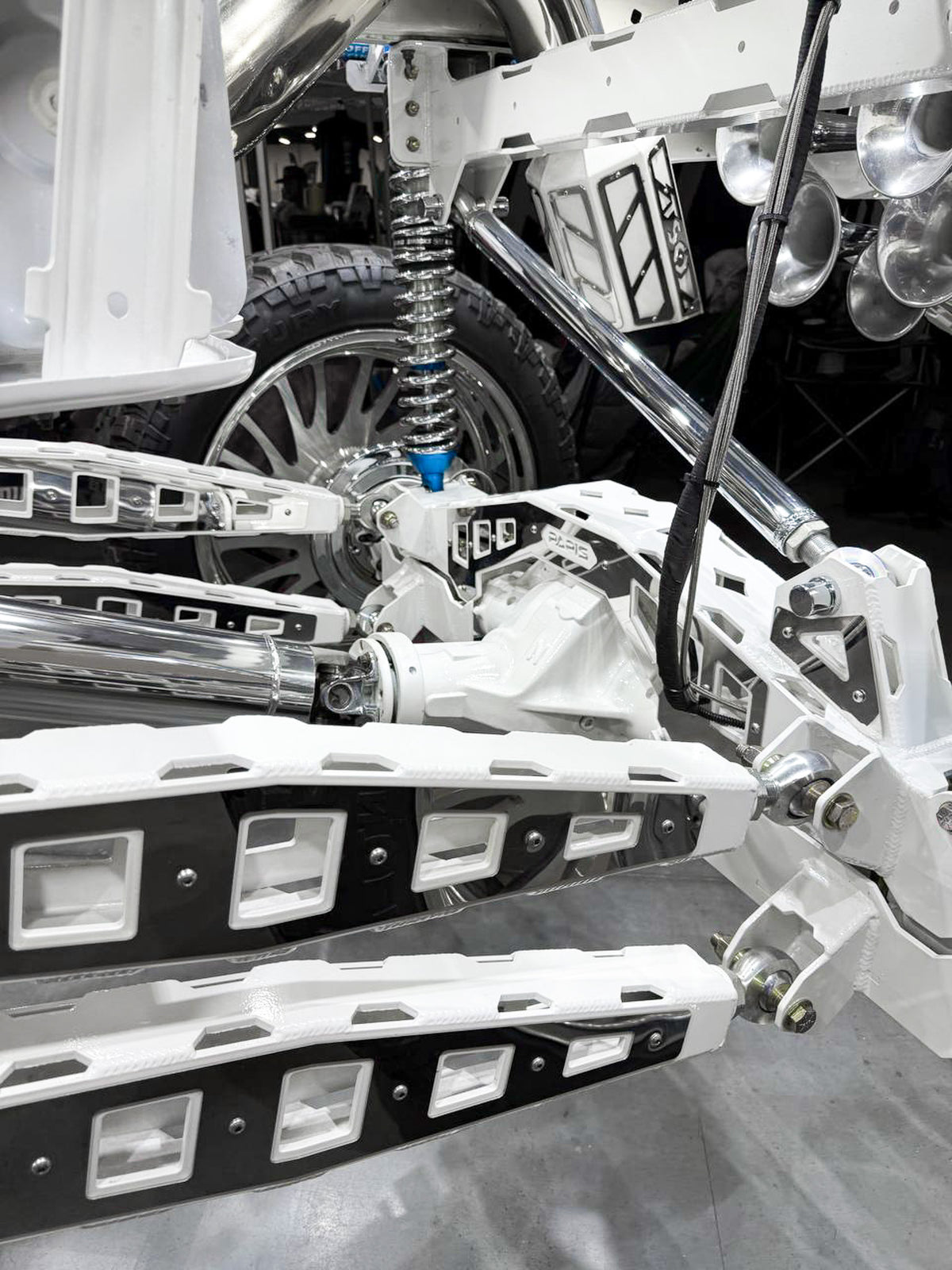 Ford Super Duty 18"-24" Front & Rear 4 Long Arm Lift Kit