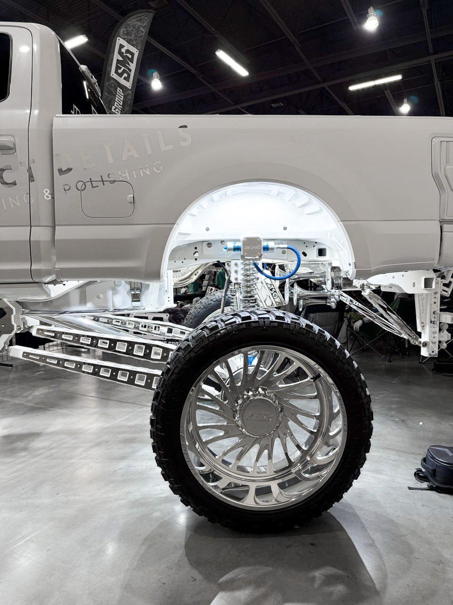 2022 F250 Limited 24 inch Lift kit build