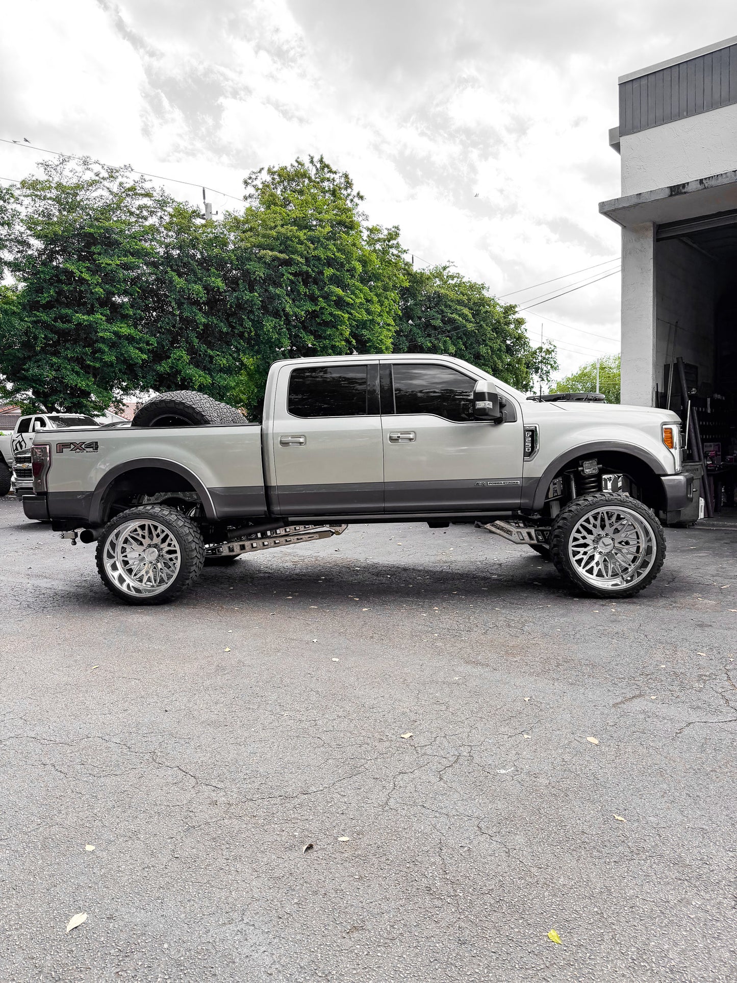 2019 F250 8 Inch Lift Kit Build