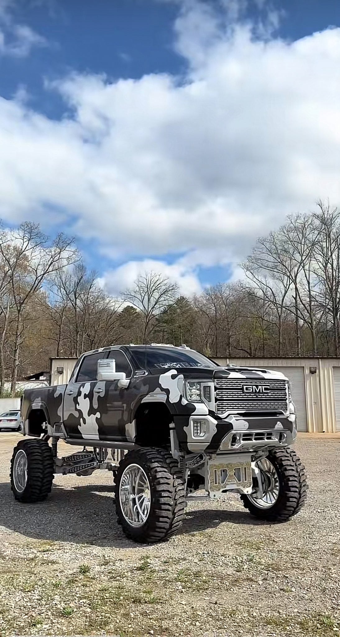 2023 GMC Denali 2500 21 Inch Lift build