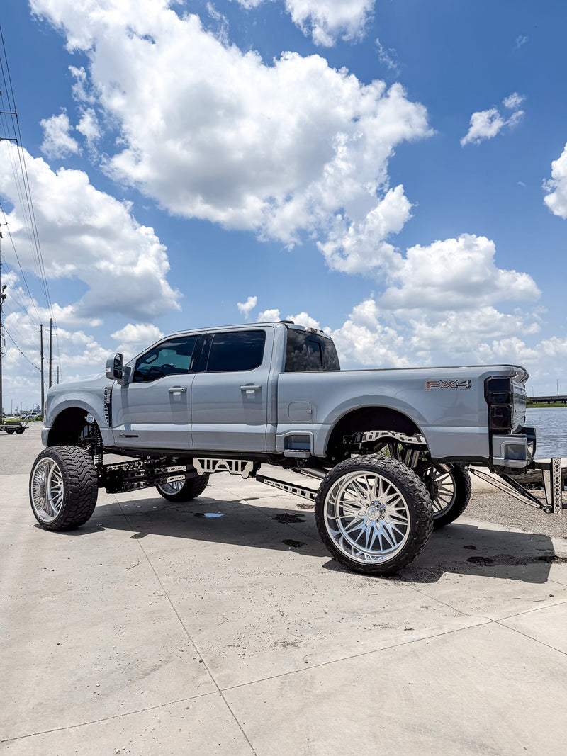 2025 F250 Platinum 16 Inch Lift Build