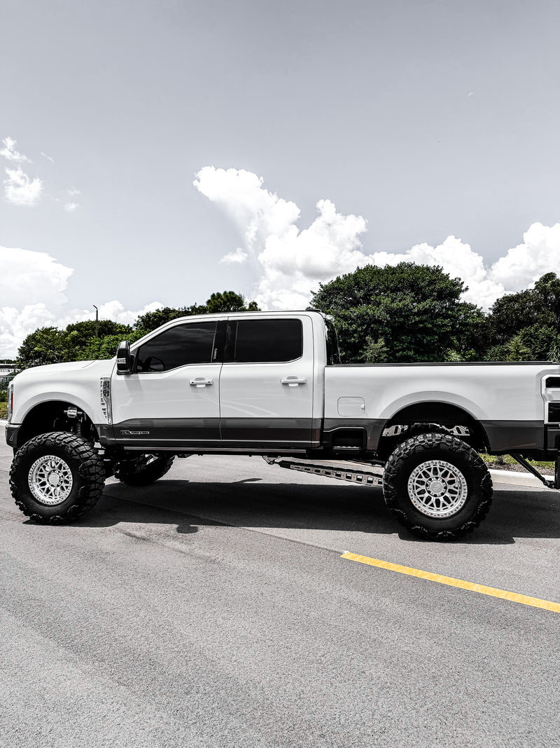 2024 King Ranch 10 Inch Lift 