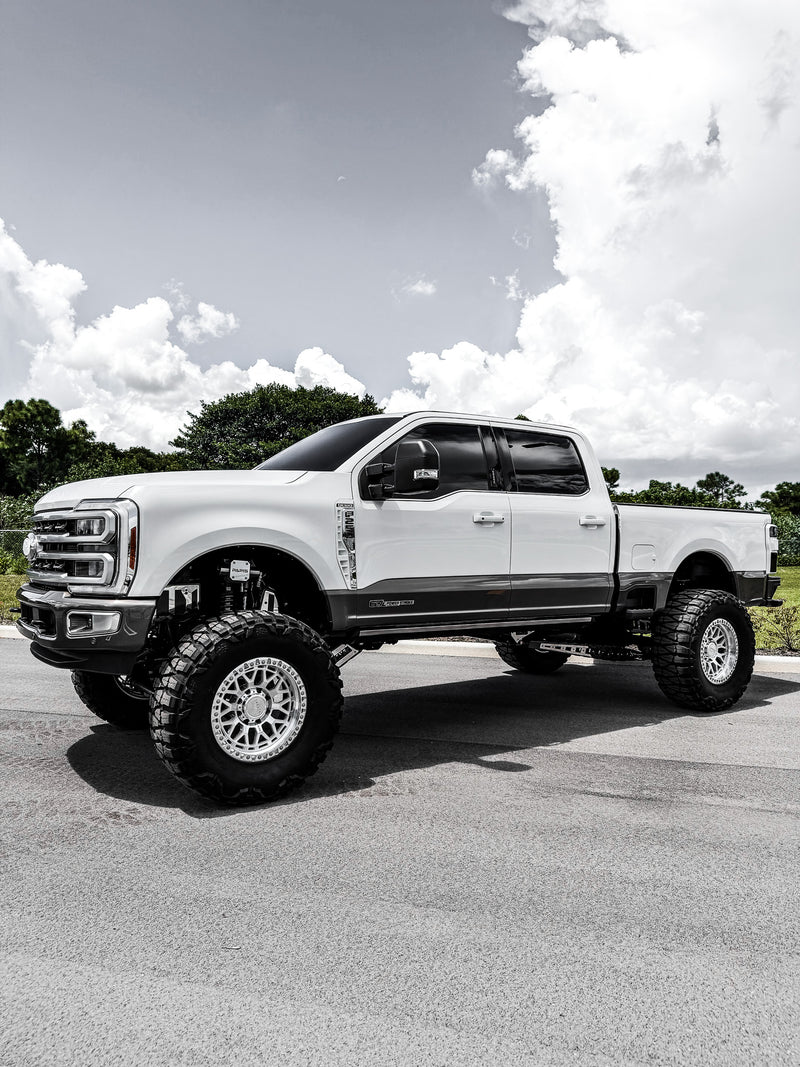 2024 King Ranch 10 Inch Lift 