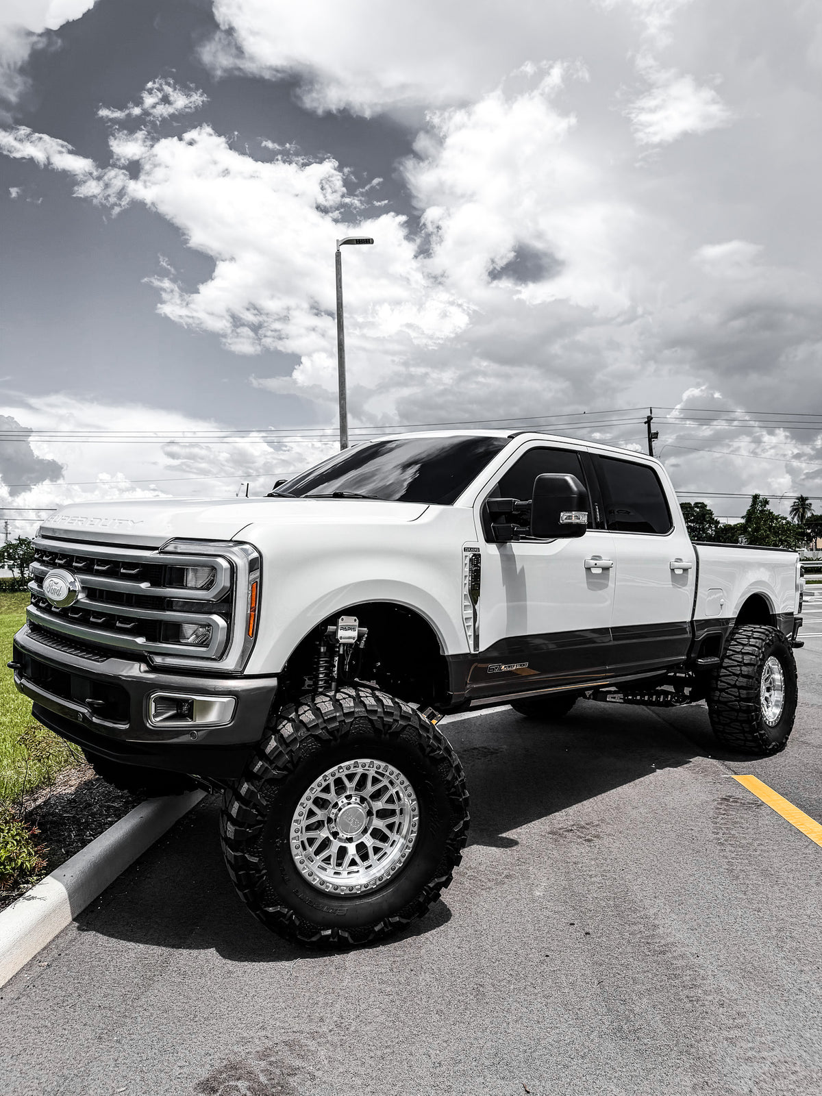 2024 King Ranch 10 Inch Lift 