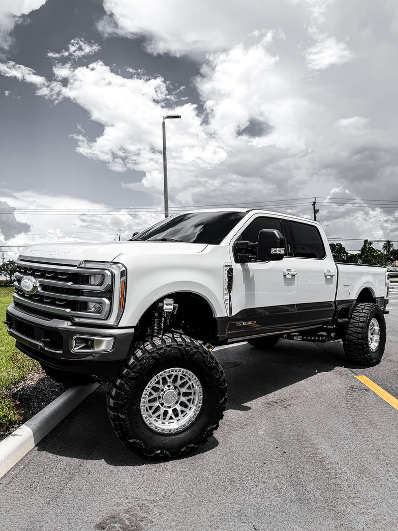 2024 King Ranch 10 Inch Lift 
