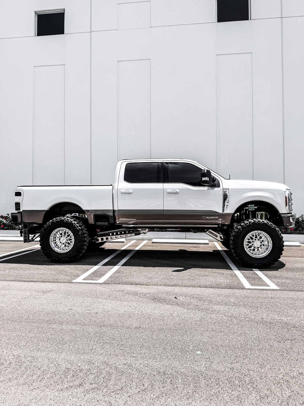 2024 King Ranch 10 Inch Lift 