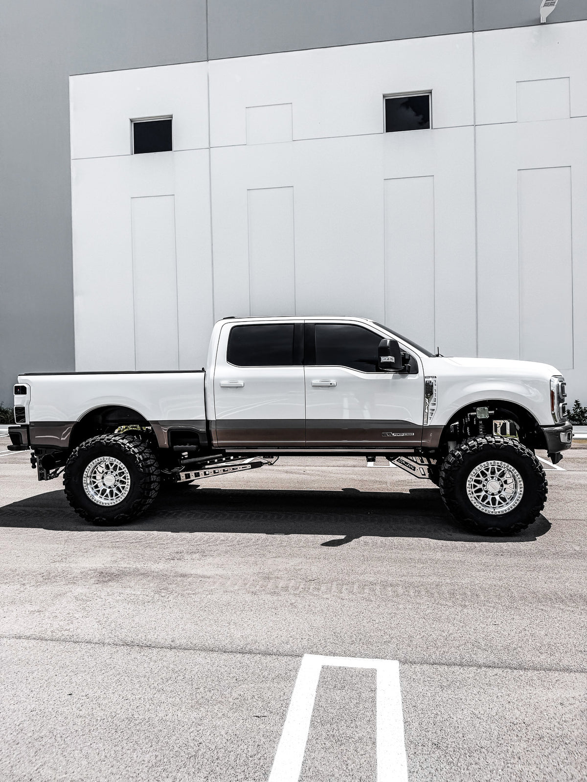 2024 King Ranch 10 Inch Lift 