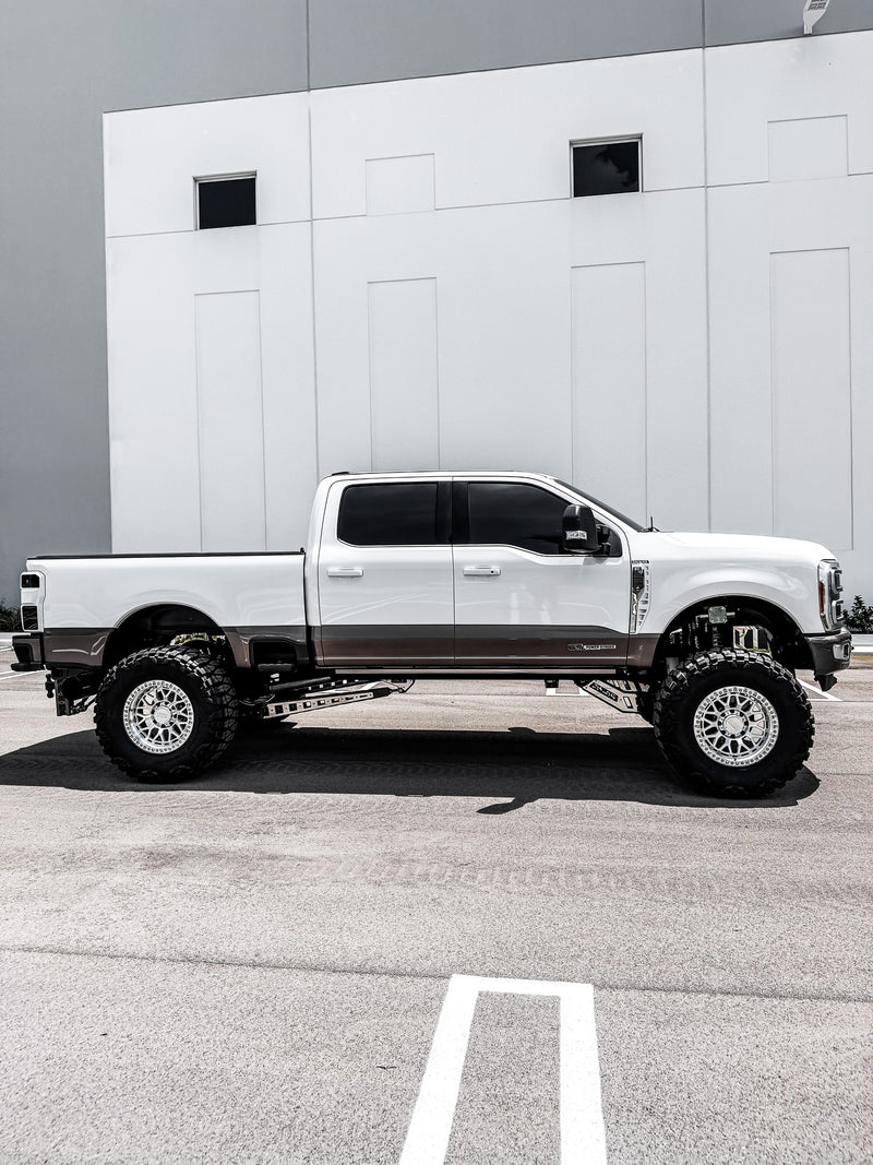 2024 King Ranch 10 Inch Lift 