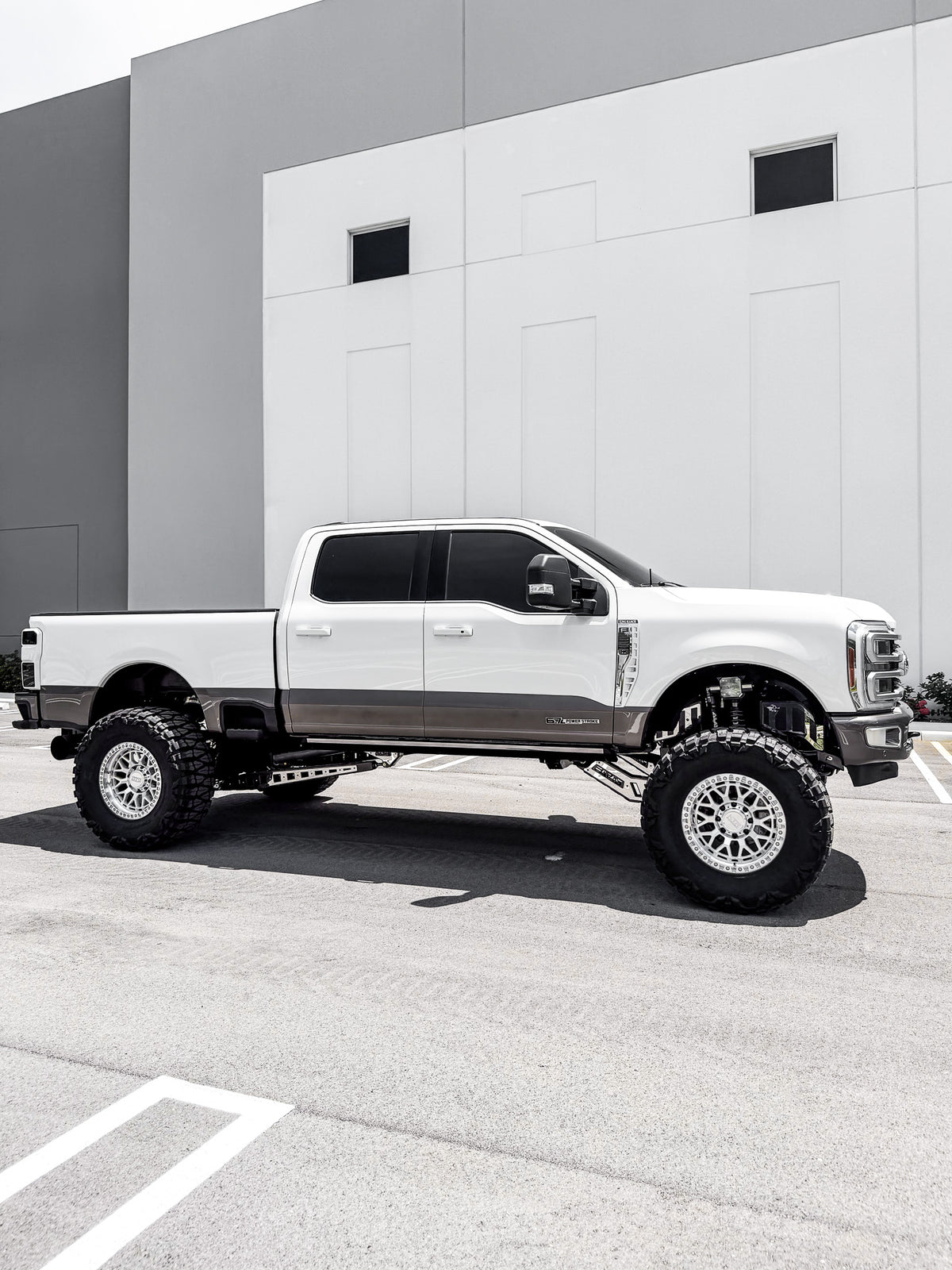 2024 King Ranch 10 Inch Lift 
