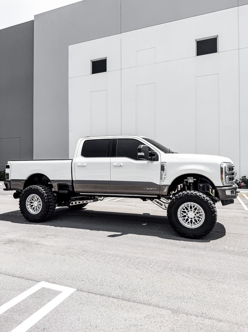 2024 King Ranch 10 Inch Lift 