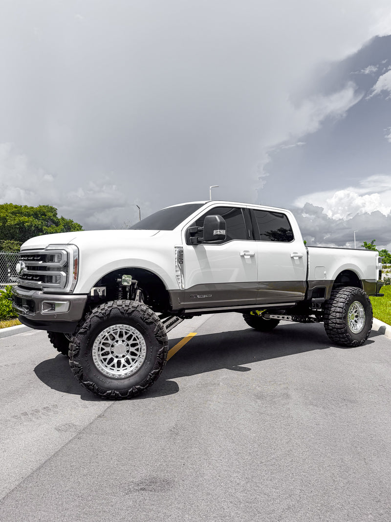 2024 King Ranch 10 Inch Lift 