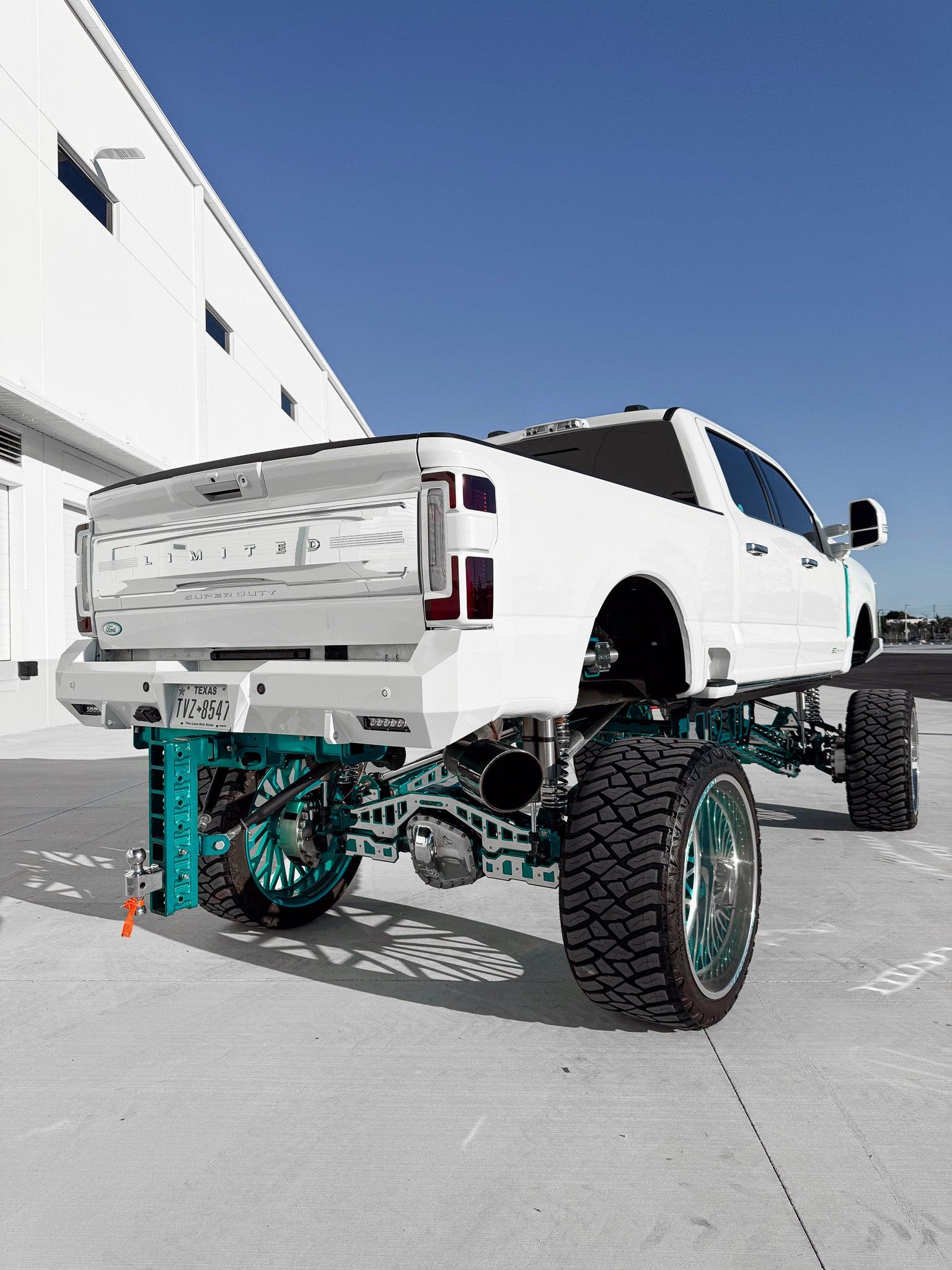 2024 F250 limited 20 Inch Lift build