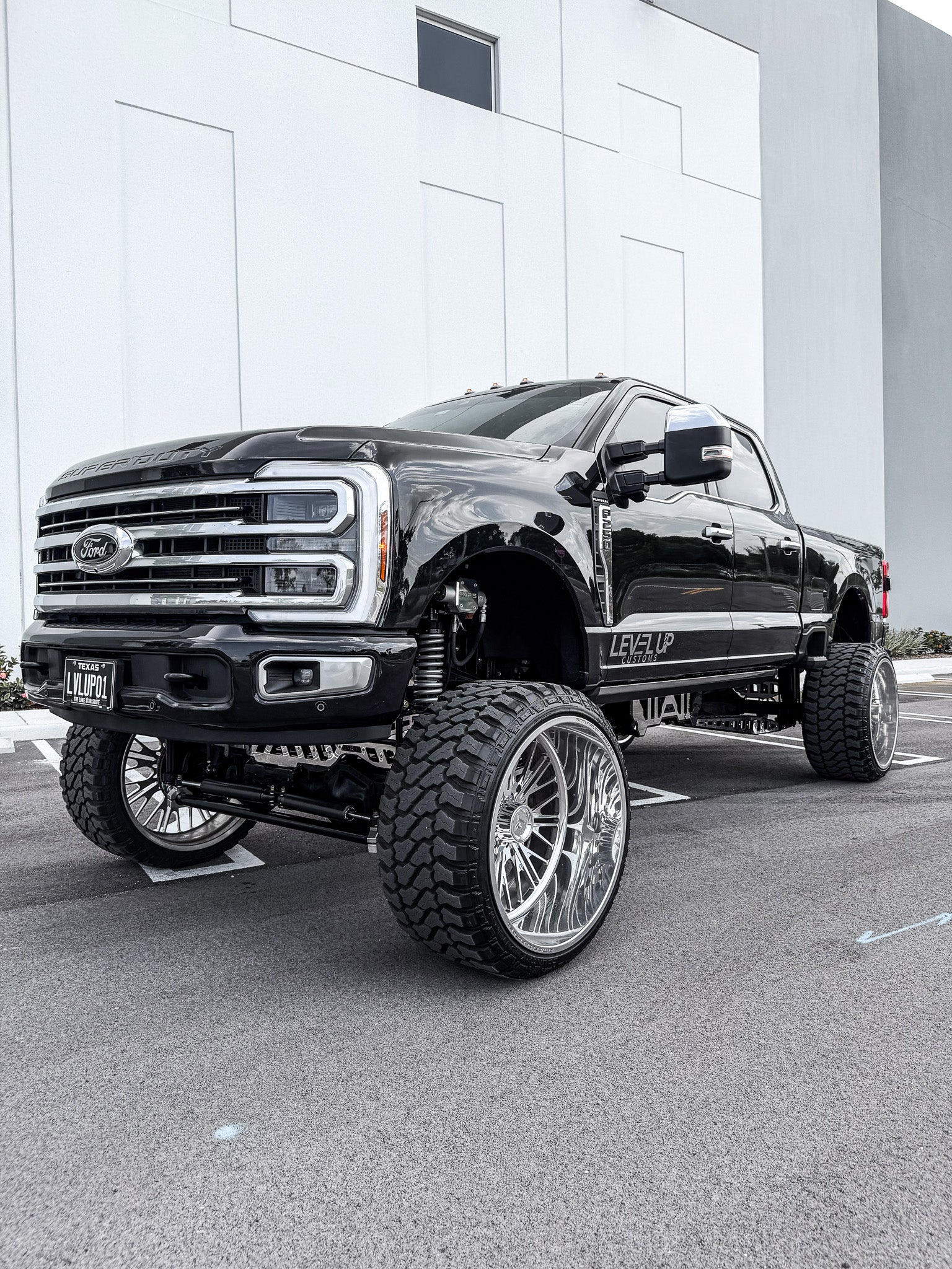 2026 F250 10 Inch Lift Build
