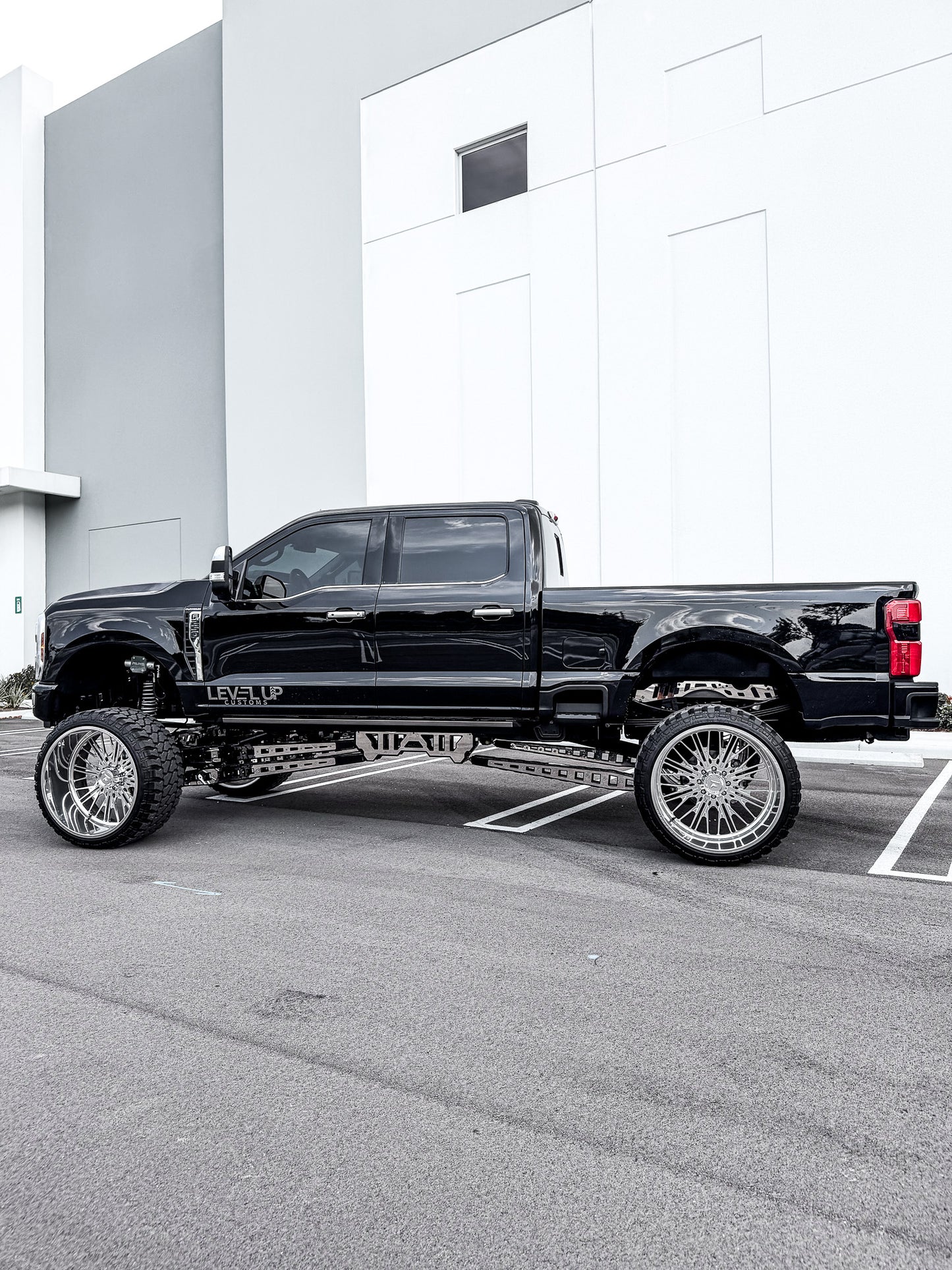 2026 F250 10 Inch Lift Build
