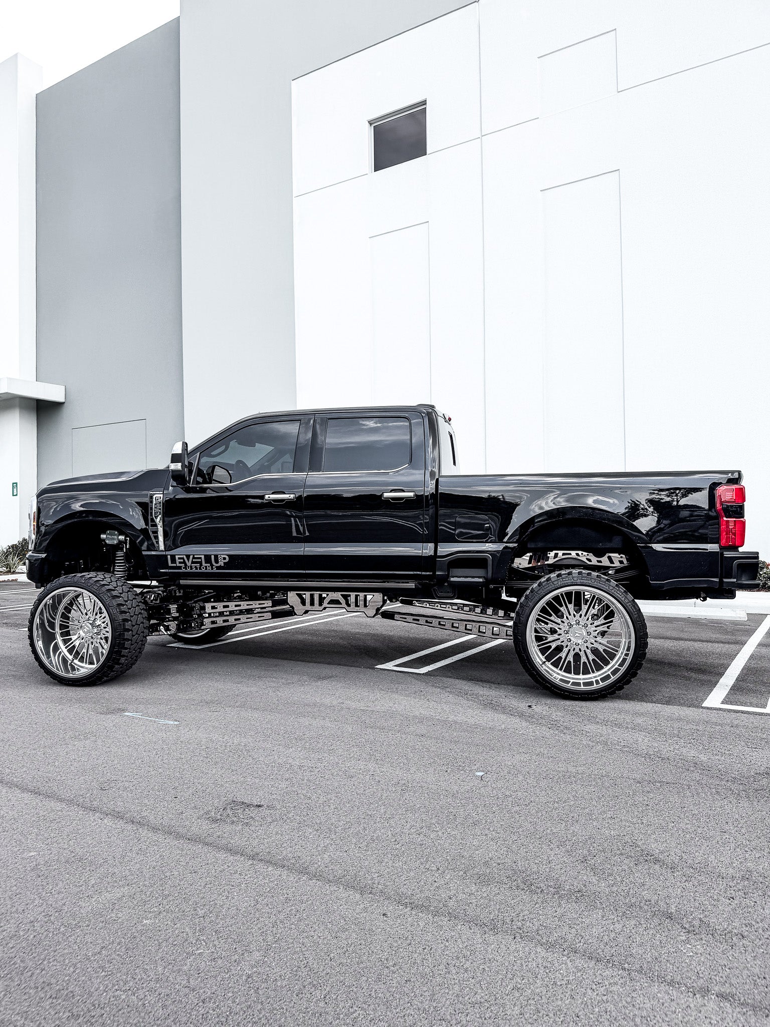 2026 F250 10 Inch Lift Build