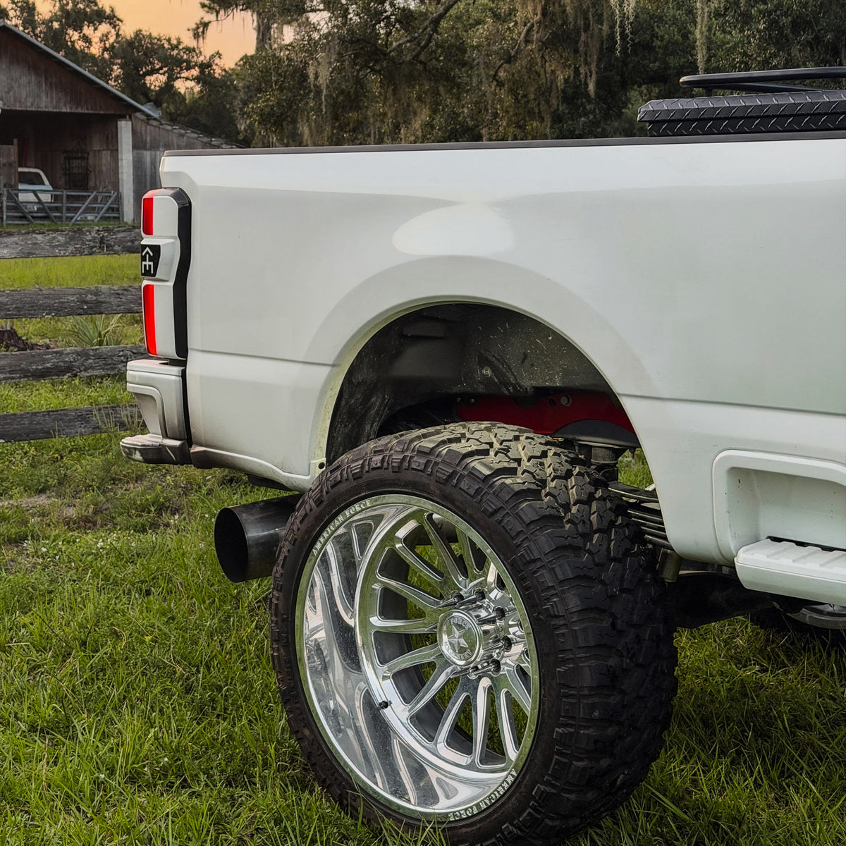 2024 F250 Limited 10 Inch Lift Build 