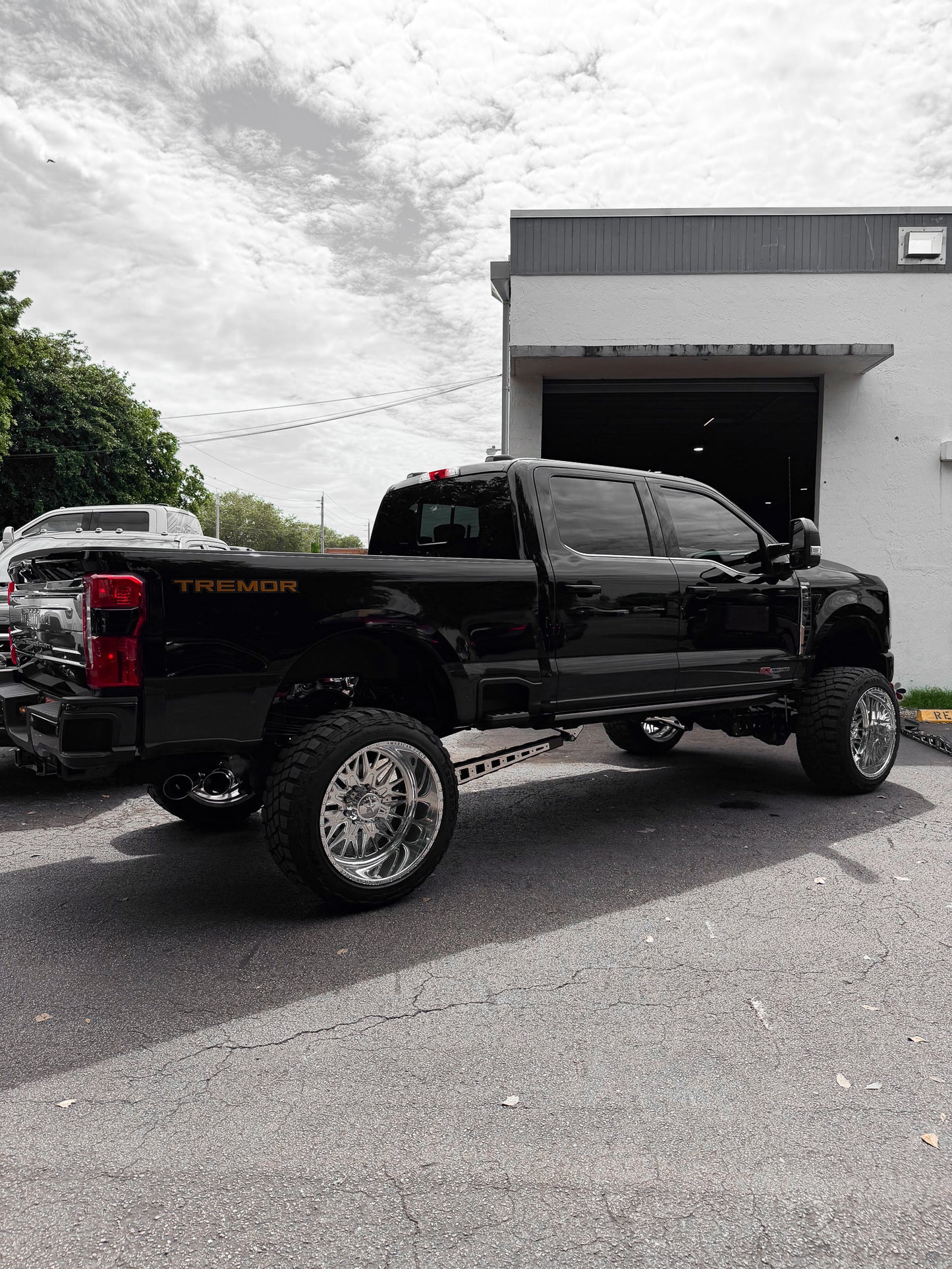 2025 f250 King Ranch 8 Inch Lift Kit Build
