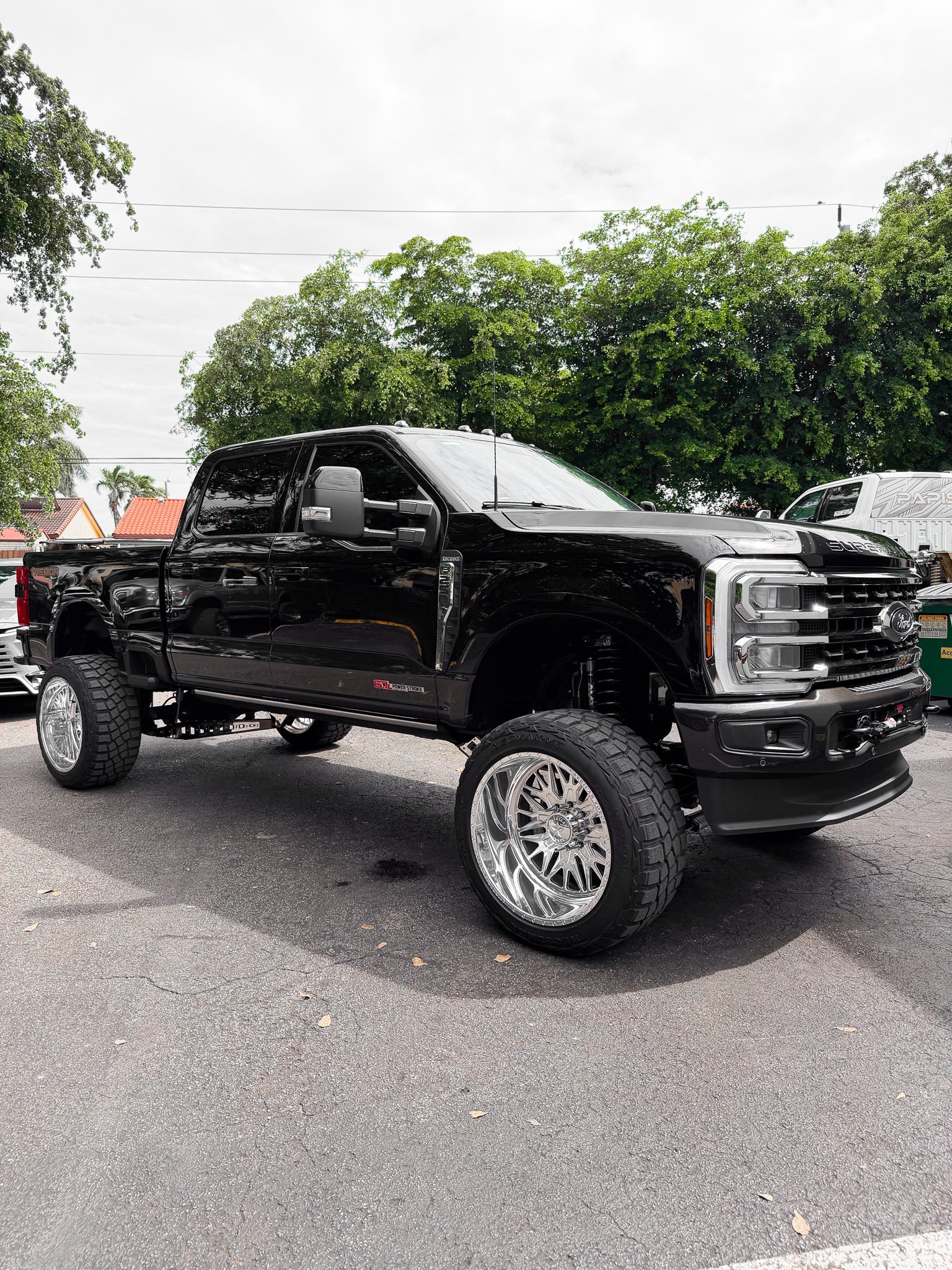 2025 f250 King Ranch 8 Inch Lift Kit Build