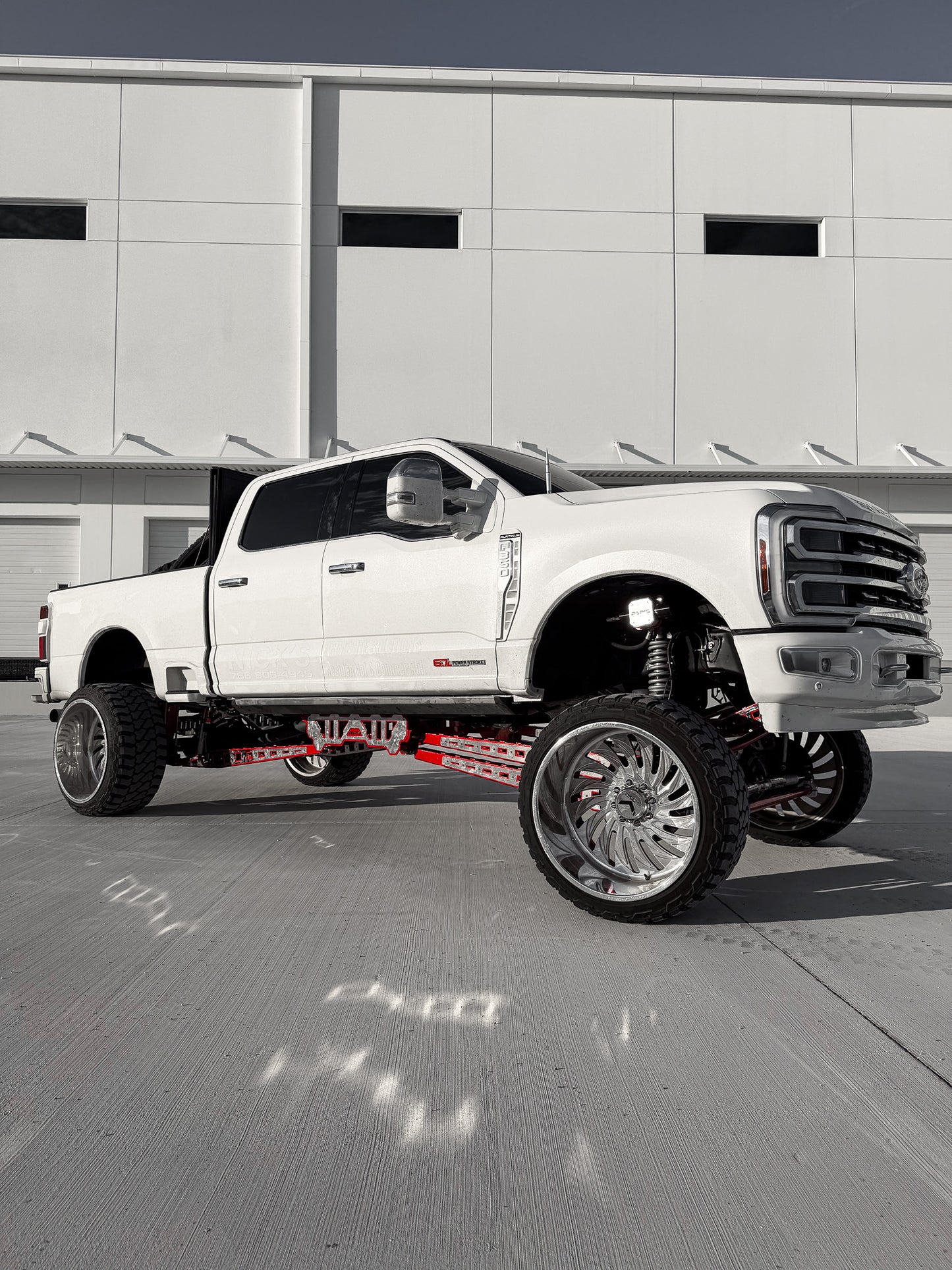 2024 F250 Platinum 12 Inch Lift Kit