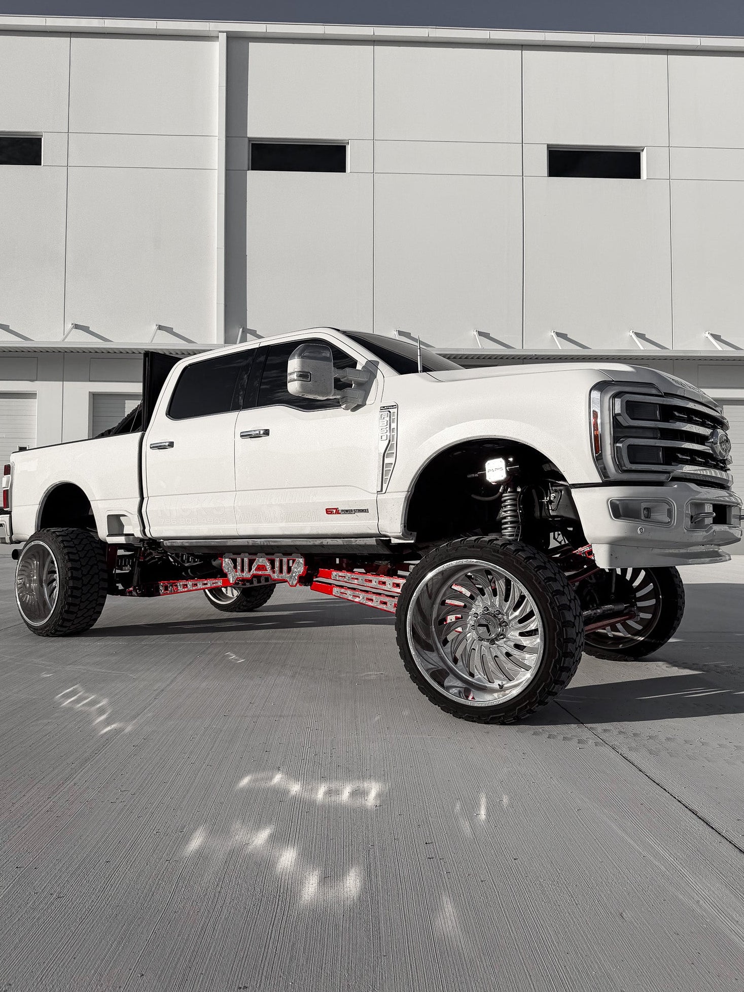 2024 F250 Platinum 12 Inch Lift Kit