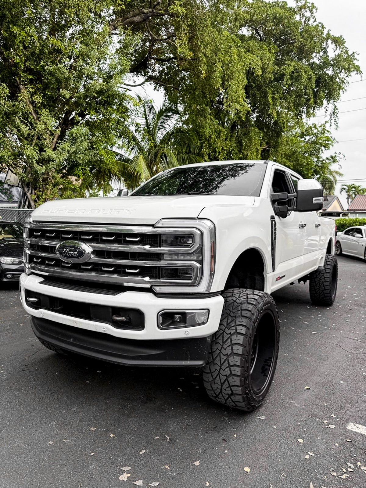 2023 Platinum F250 6 Inch Lift