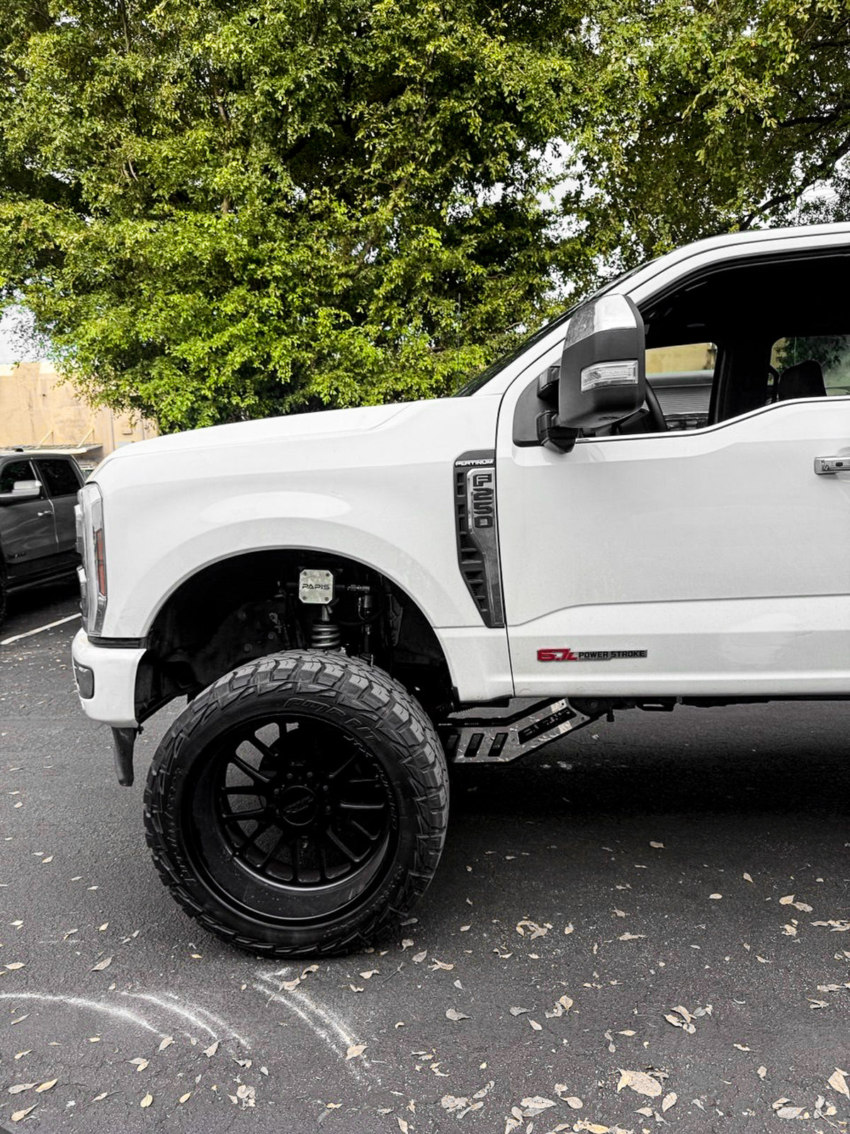 2023 Platinum F250 6 Inch Lift