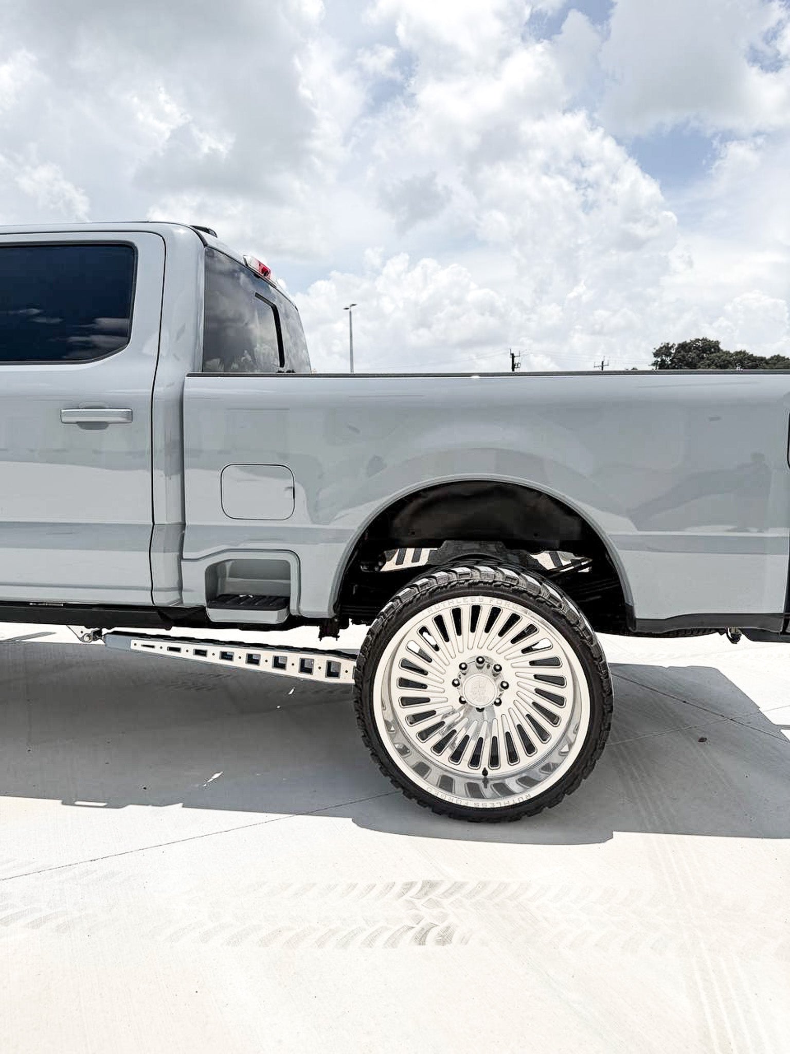 2024 f250 lariat 5 inch Lift build